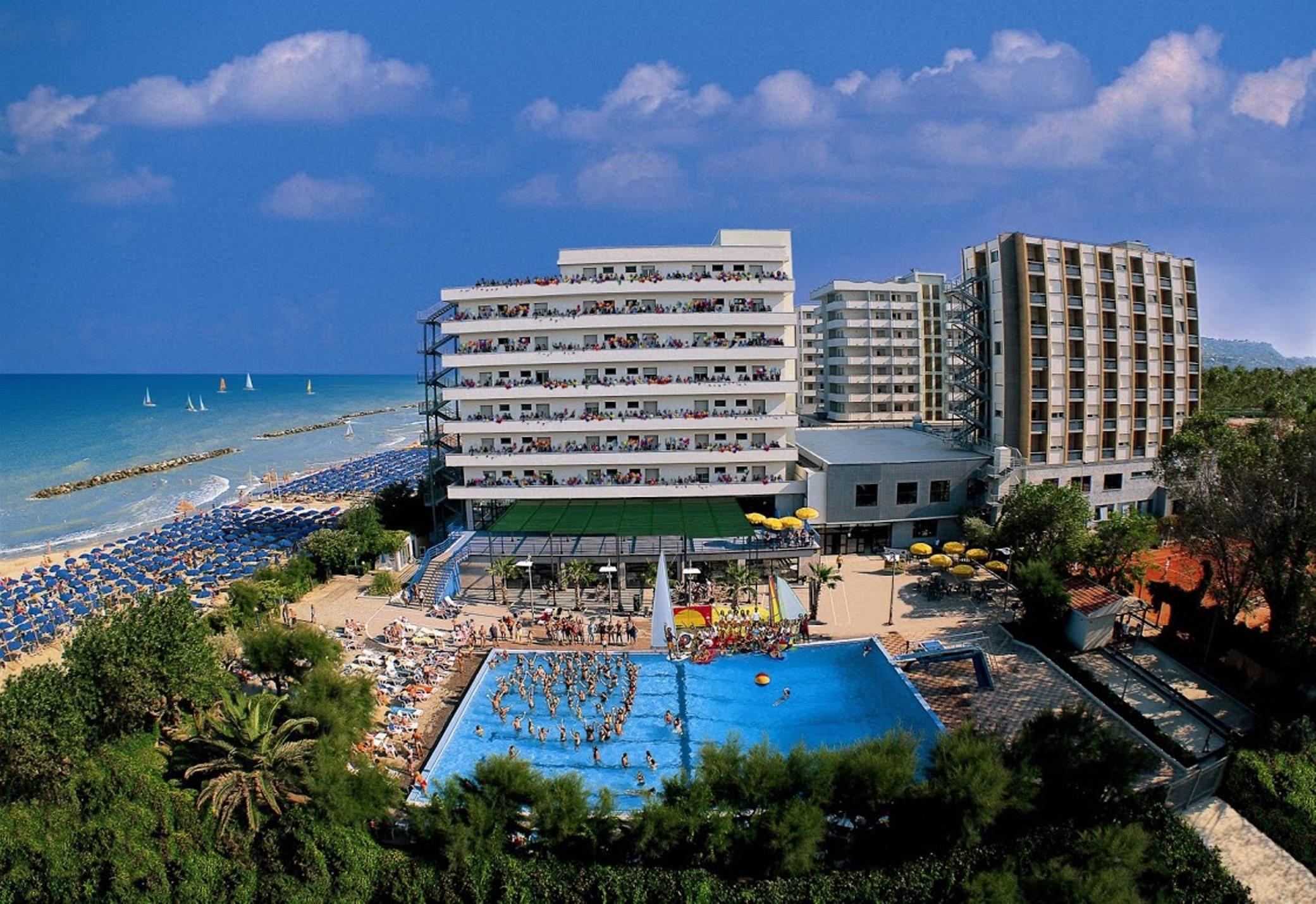 Serena Majestic Hotel Montesilvano Marina Extérieur photo
